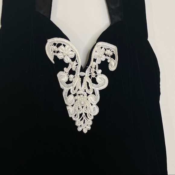 GUNNE SAX Vintage Black Velvet A-Line Dress 11/12 - Picture 3 of 5